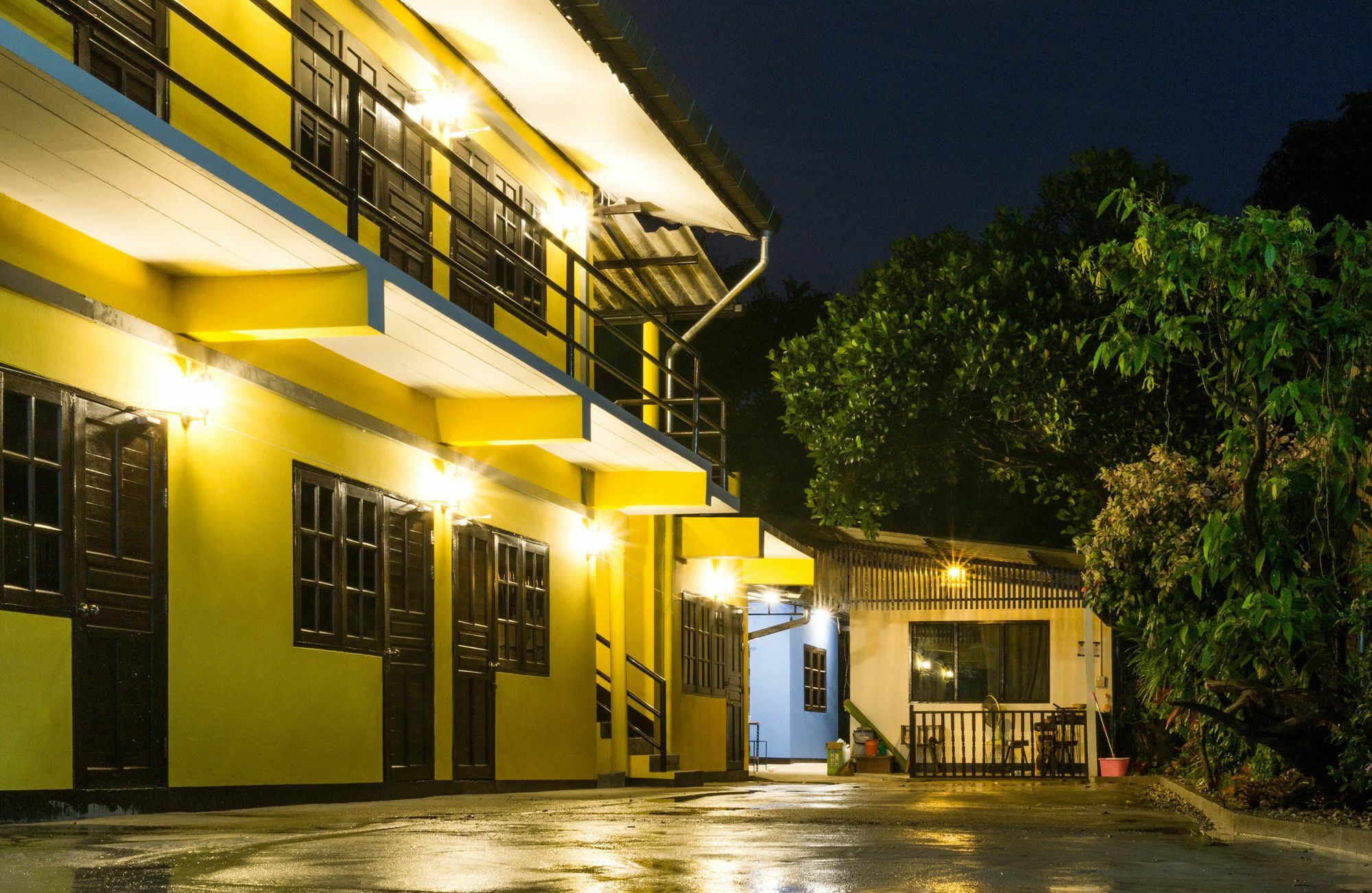 Him Dara Homestay Чиангмай Экстерьер фото
